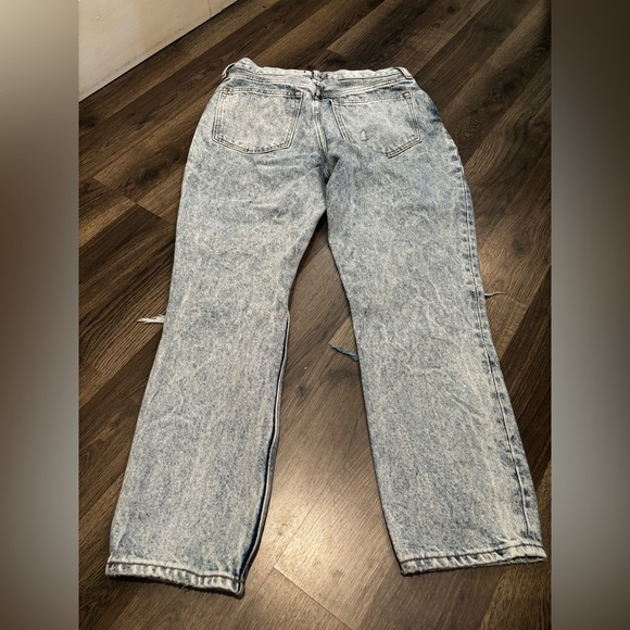 Abercrombie & Fitch Light Gray Women's Straight Leg Jeans - Picture 8 of 11